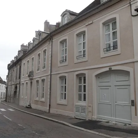 Image 8 - 1 Rue de l'Arbalète, 71400 Autun, France - Apartment for rent