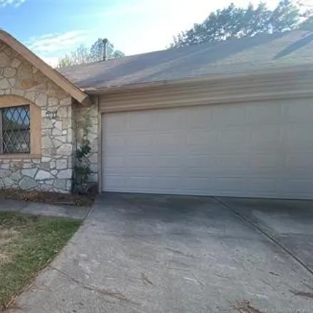 Buy this 3 bed house on 310 West 114th Court in Jenks, OK 74037