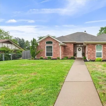 Buy this 3 bed house on 10642 Hiawatha Drive in Waco, TX 76712