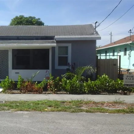 Buy this 2 bed house on 8457 Southeast Begonia Way in Hobe Sound, Martin County