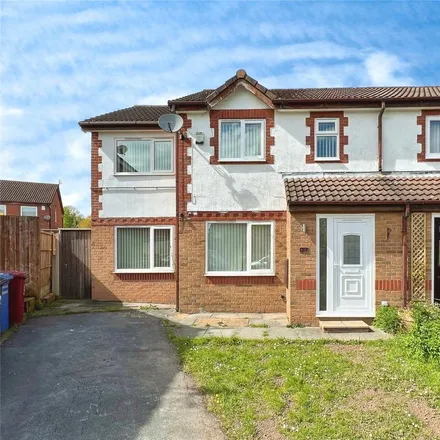 Rent this 4 bed duplex on Germander Close in Knowsley, L26 7AJ