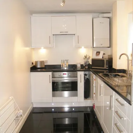 Rent this 2 bed apartment on Netley Close in London, SM3 8DN