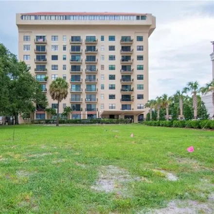 Buy this 1 bed condo on Ciro's Speakeasy and Supper Club in 2109 Bayshore Boulevard, Tampa