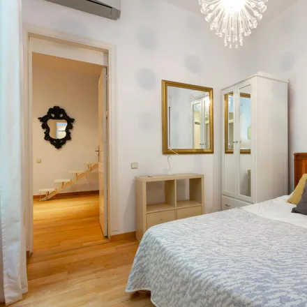 Rent this 3 bed apartment on Carrer de la Princesa in 6, 08003 Barcelona
