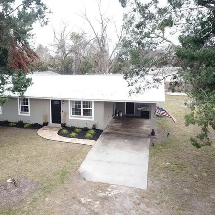 Buy this 3 bed house on 199 Beaver Drive in Blackshear, GA 31516