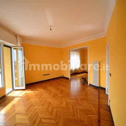 Image 4 - Via Peschiera 13, 16122 Genoa Genoa, Italy - Apartment for rent