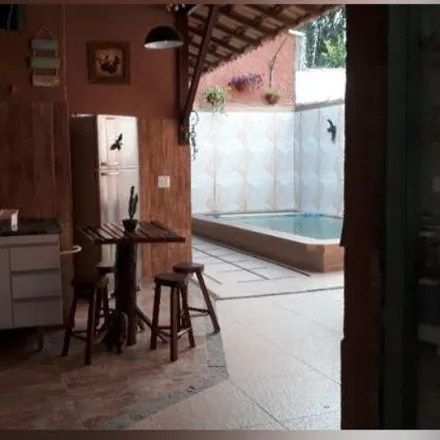 Buy this 2 bed house on Rua 24 in Serra Grande, Niterói - RJ