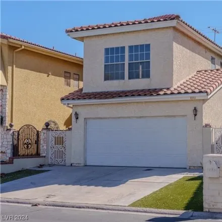 Buy this 3 bed house on Las Vegas Country Club in LVCC Loop, Winchester