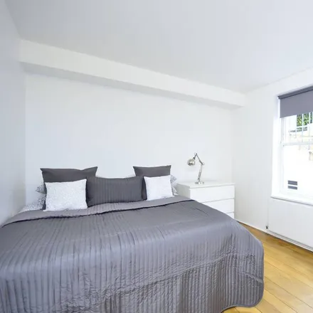 Rent this 2 bed apartment on 33 Abbey Gardens in London, NW8 9AR