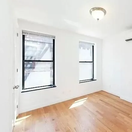 Image 4 - 751 9th Avenue, New York, NY 10019, USA - Apartment for rent