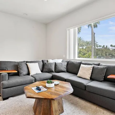 Image 7 - Newport Beach, CA - Apartment for rent