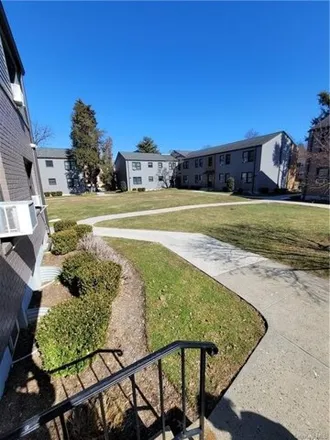 Image 2 - 40 Lake Terrace, Village of Tarrytown, NY 10591, USA - Apartment for sale