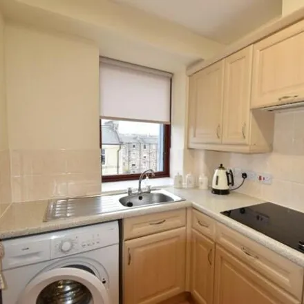 Image 7 - 6 Roseburn Drive, City of Edinburgh, EH12 5NR, United Kingdom - Apartment for sale