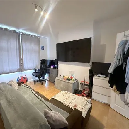 Rent this 1 bed apartment on 54 Rushey Green in London, SE6 4JD