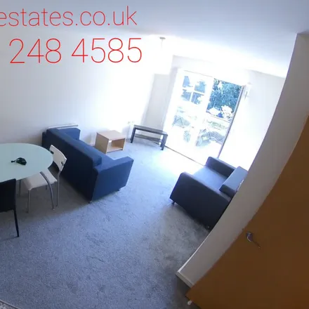 Image 3 - Ladybarn Court, Fallowfield Loop, Manchester, M14 6WW, United Kingdom - Apartment for rent