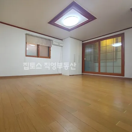 Rent this studio apartment on 서울특별시 강남구 역삼동 629-21