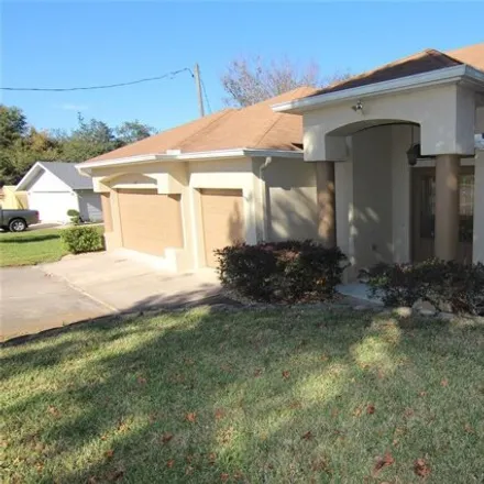 Rent this 3 bed house on 2306 Harding Circle in Deltona, FL 32738