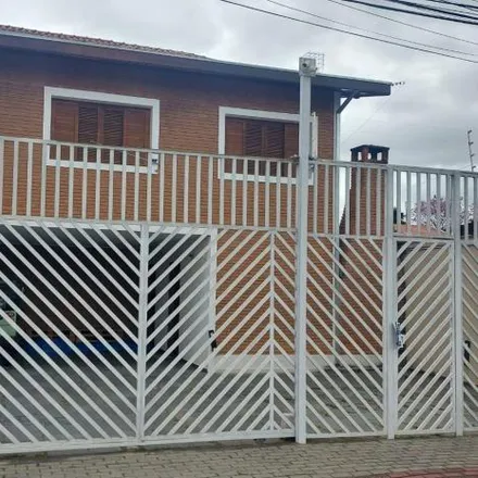 Buy this 3 bed house on Rua das Quaresmeiras in Jardim das Indústrias, São José dos Campos - SP