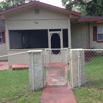 Rent this 4 bed house on 976 Ruby Street in Lakeland, FL 33815