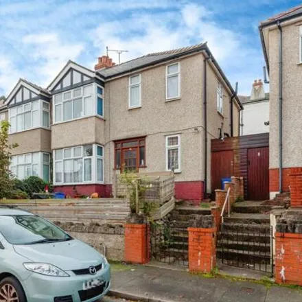 Image 1 - Dundonald Road, Colwyn Bay, LL29 7TP, United Kingdom - Townhouse for sale