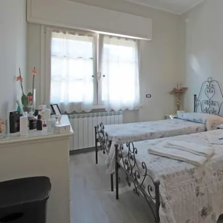 Rent this 2 bed house on 55042 Forte dei Marmi LU