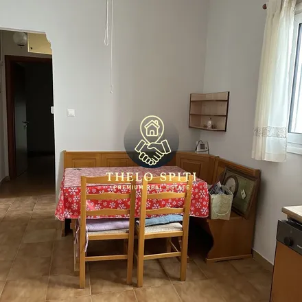Rent this 3 bed apartment on Εμπορικό Κέντρο Χαϊδαρίου in Στρ. Καραϊσκάκη 62, Chaidari
