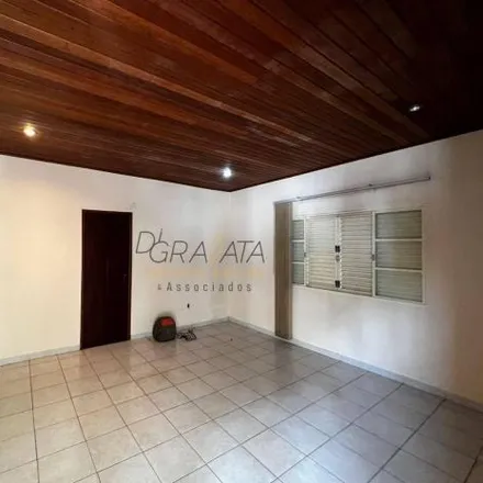 Buy this 3 bed house on Avenida Coronel José Alves in Vila Pinto, Varginha - MG