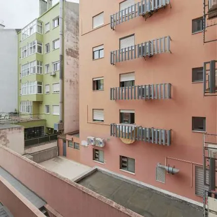 Image 1 - Rua Pinheiro Chagas 27, 1050-174 Lisbon, Portugal - Apartment for rent