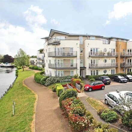 Rent this 2 bed apartment on Bridge Wharf in Chertsey, KT16 8JB