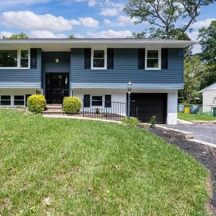 Buy this 4 bed house on 1008 Mountain Top Drive in Cape Saint Claire, Anne Arundel County