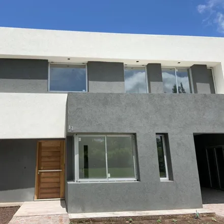 Buy this studio house on unnamed road in Partido de Berazategui, Juan María Gutiérrez