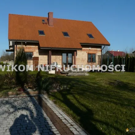 Buy this studio house on 112 in 99-418 Stachlew, Poland