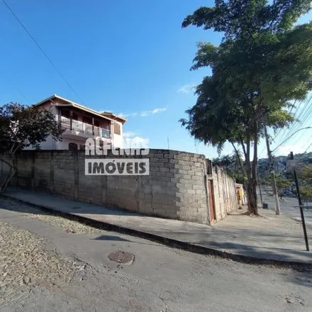 Buy this 5 bed house on Rua Cedro in Sede, Contagem - MG