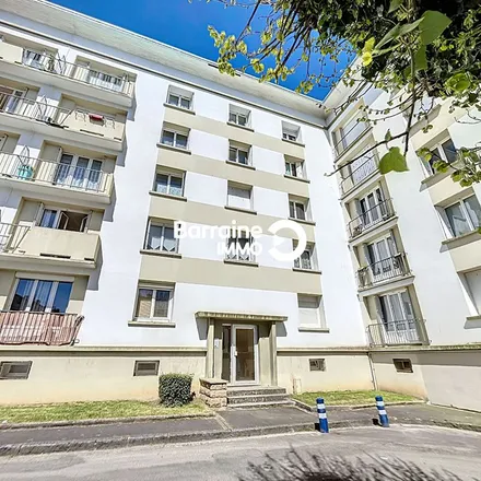 Image 2 - 1 rue du Duc d'Aumale, 29200 Brest, France - Apartment for rent
