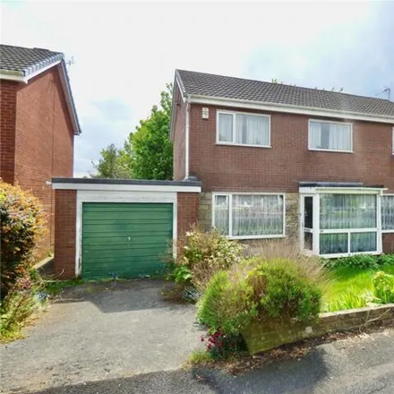 Buy this 4 bed house on Spinney Brow in Preston, PR2 6YG