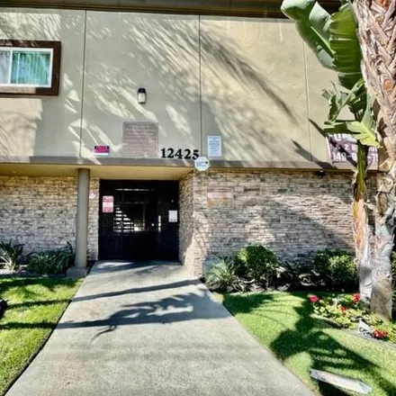 Image 1 - 12425 Harris Ave, Lynwood, CA 90262, USA - Apartment for rent
