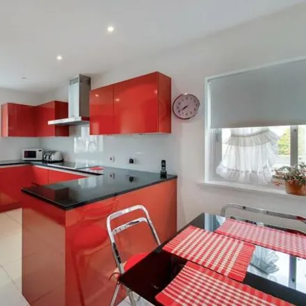 Buy this 3 bed apartment on unnamed road in London, HA8 7TL