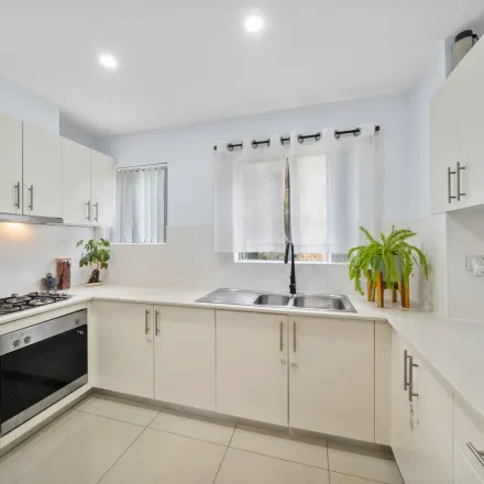Image 5 - 58 Cairds Avenue, Bankstown NSW 2200, Australia - Apartment for rent
