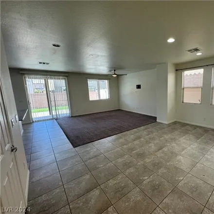 Image 7 - 5859 Middle Rock Street, North Las Vegas, NV 89081, USA - House for rent