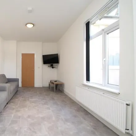 Rent this 7 bed townhouse on Llandough Street in Cardiff, CF24 4AW
