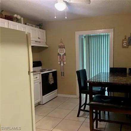 Image 7 - 1638 Beachwood Drive, North Fort Myers, FL 33903, USA - House for sale