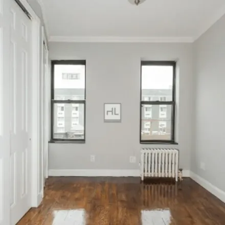 Image 4 - 720 10th Avenue, New York, NY 10019, USA - Apartment for rent