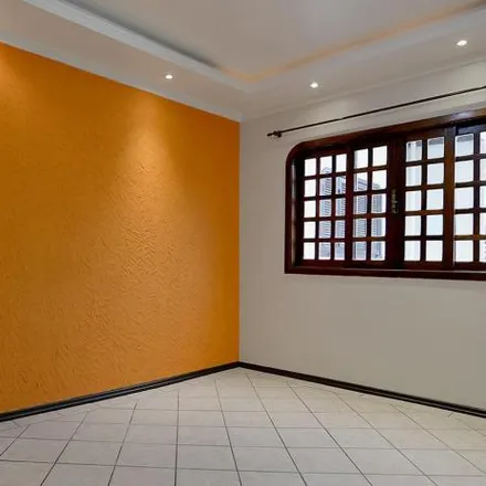 Rent this 3 bed house on Rua Leopoldo Gorges in Água Verde, Blumenau - SC