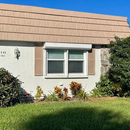 Buy this 2 bed house on 5463 Riverbluff Circle in Sarasota County, FL 34231