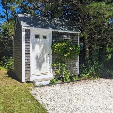 Image 3 - 3 Clara Drive, Nantucket, MA 02554, USA - House for sale