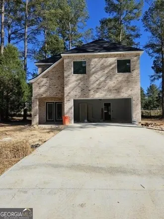 Buy this 3 bed house on unnamed road in Cochran, GA 31014