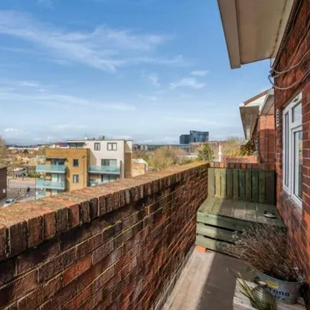 Image 6 - Brent Lea, London, TW8 8HY, United Kingdom - Apartment for sale