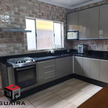 Buy this 2 bed house on Rua Congonhas in Parque Erasmo Assunção, Santo André - SP