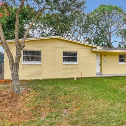 Image 3 - 632 Clarewood Boulevard, Titusville, FL 32796, USA - House for sale