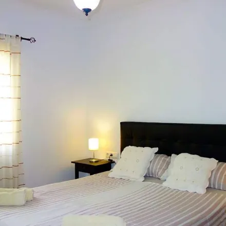 Rent this 3 bed house on Plenoil Chiclana de la Frontera II in Avenida de los Descubrimientos, 35